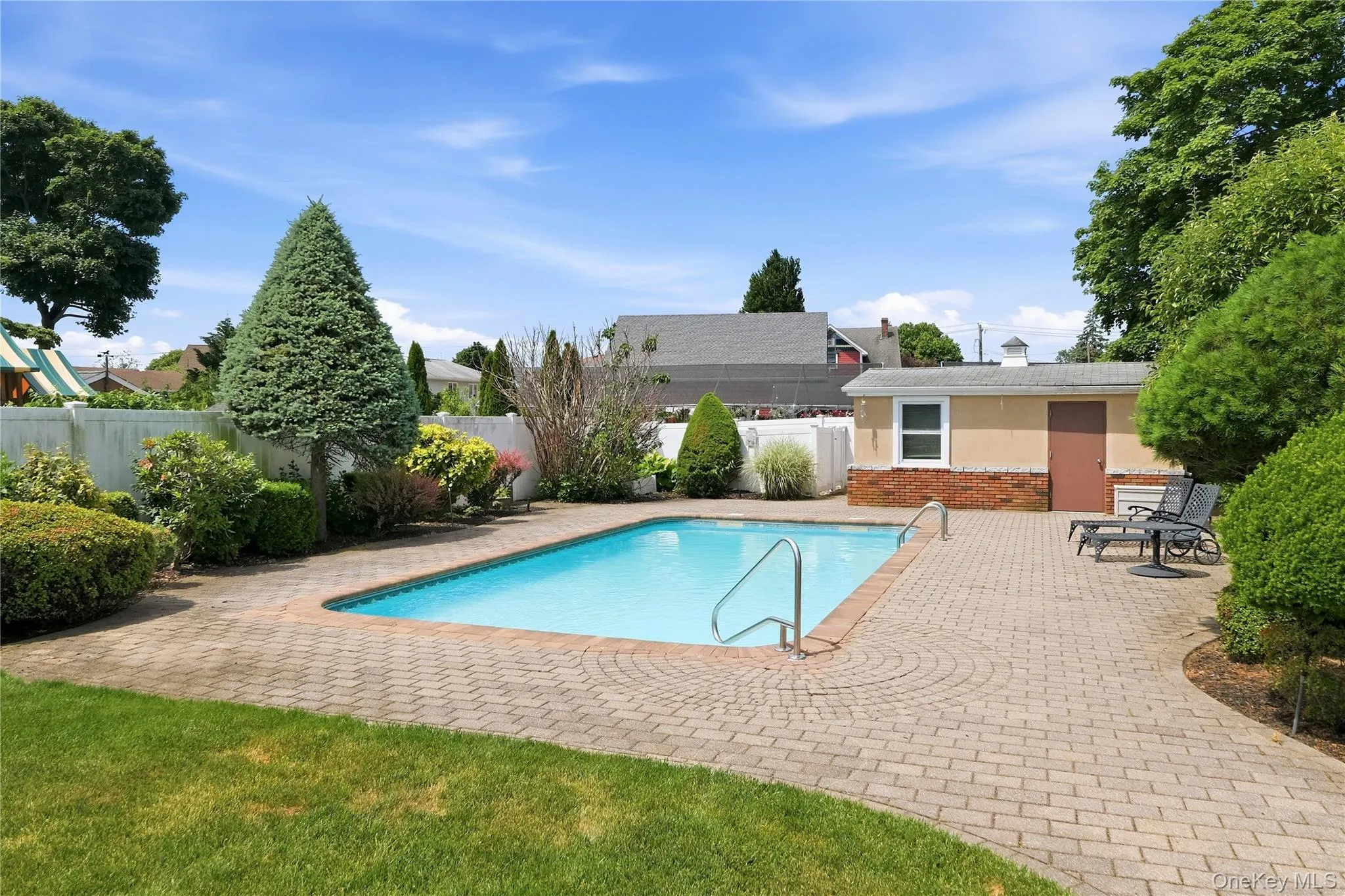 504 Staples Street, Oyster Bay, NY, 3 Bedrooms Bedrooms, 8 Rooms Rooms,2 BathroomsBathrooms,Residential,For Rent,Staples,0,1013658 504 Staples Street, Oyster Bay, NY, 3 Bedrooms Bedrooms, 8 Rooms Rooms,2 BathroomsBathrooms,Residential,For Rent,Staples,0,1013658