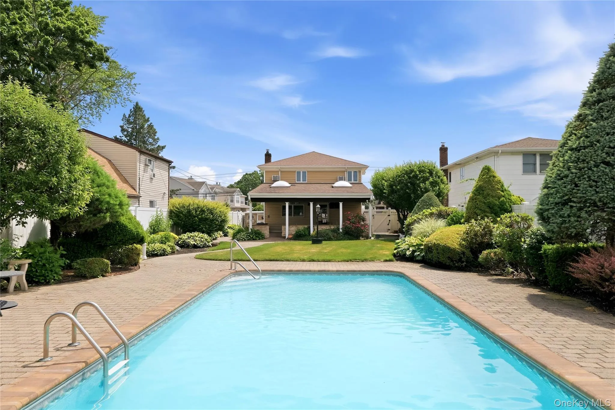 504 Staples Street, Oyster Bay, NY, 3 Bedrooms Bedrooms, 8 Rooms Rooms,2 BathroomsBathrooms,Residential,For Rent,Staples,0,1013658 504 Staples Street, Oyster Bay, NY, 3 Bedrooms Bedrooms, 8 Rooms Rooms,2 BathroomsBathrooms,Residential,For Rent,Staples,0,1013658