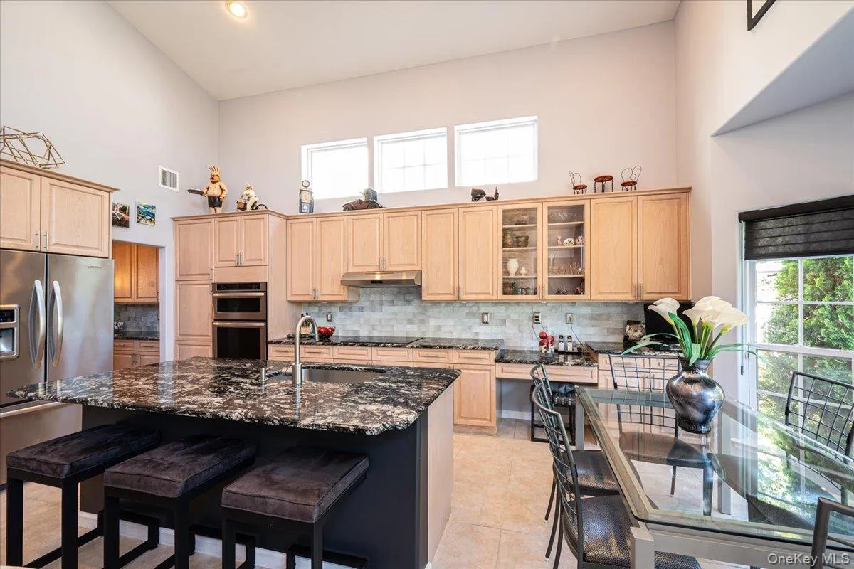 10 Windwatch Drive, Islip, NY, 4 Bedrooms Bedrooms, 8 Rooms Rooms,2 BathroomsBathrooms,Residential,For Rent,Windwatch,0,1013663 10 Windwatch Drive, Islip, NY, 4 Bedrooms Bedrooms, 8 Rooms Rooms,2 BathroomsBathrooms,Residential,For Rent,Windwatch,0,1013663