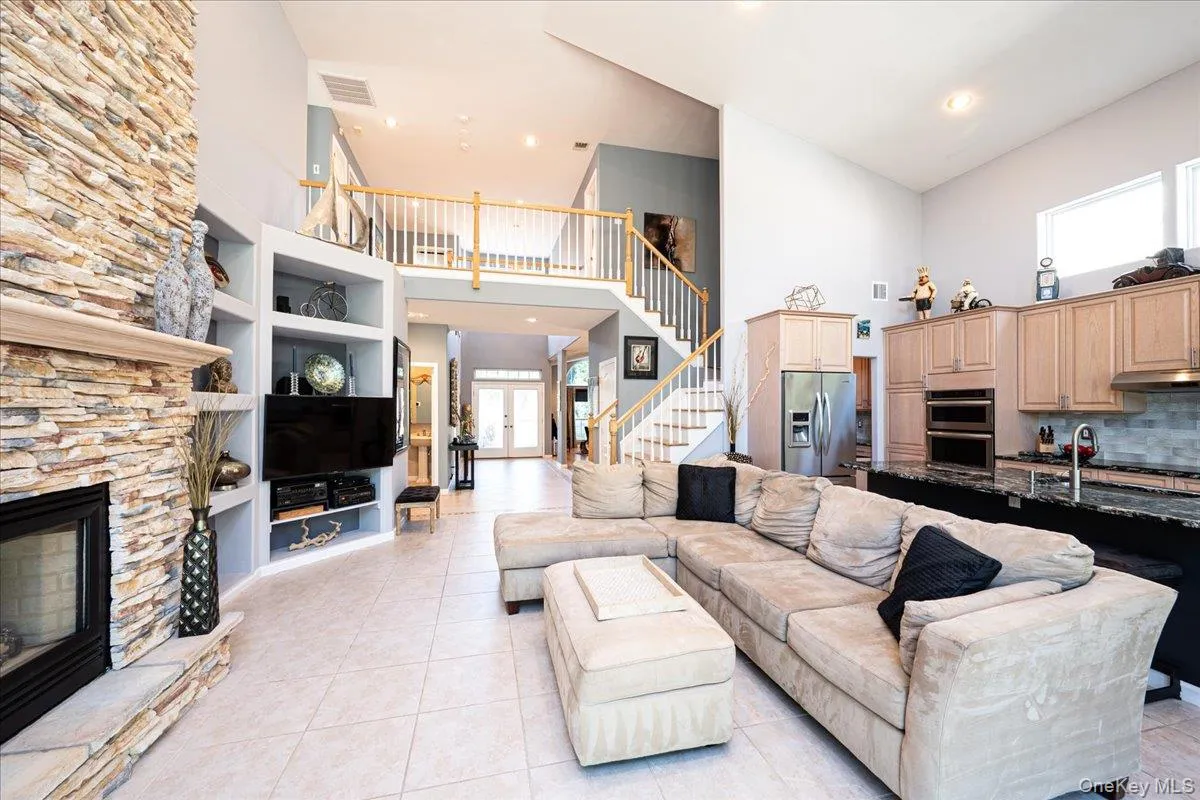 10 Windwatch Drive, Islip, NY, 4 Bedrooms Bedrooms, 8 Rooms Rooms,2 BathroomsBathrooms,Residential,For Rent,Windwatch,0,1013663 10 Windwatch Drive, Islip, NY, 4 Bedrooms Bedrooms, 8 Rooms Rooms,2 BathroomsBathrooms,Residential,For Rent,Windwatch,0,1013663