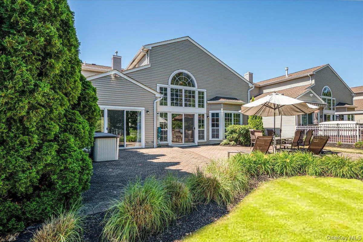 10 Windwatch Drive, Islip, NY, 4 Bedrooms Bedrooms, 8 Rooms Rooms,2 BathroomsBathrooms,Residential,For Rent,Windwatch,0,1013663 10 Windwatch Drive, Islip, NY, 4 Bedrooms Bedrooms, 8 Rooms Rooms,2 BathroomsBathrooms,Residential,For Rent,Windwatch,0,1013663