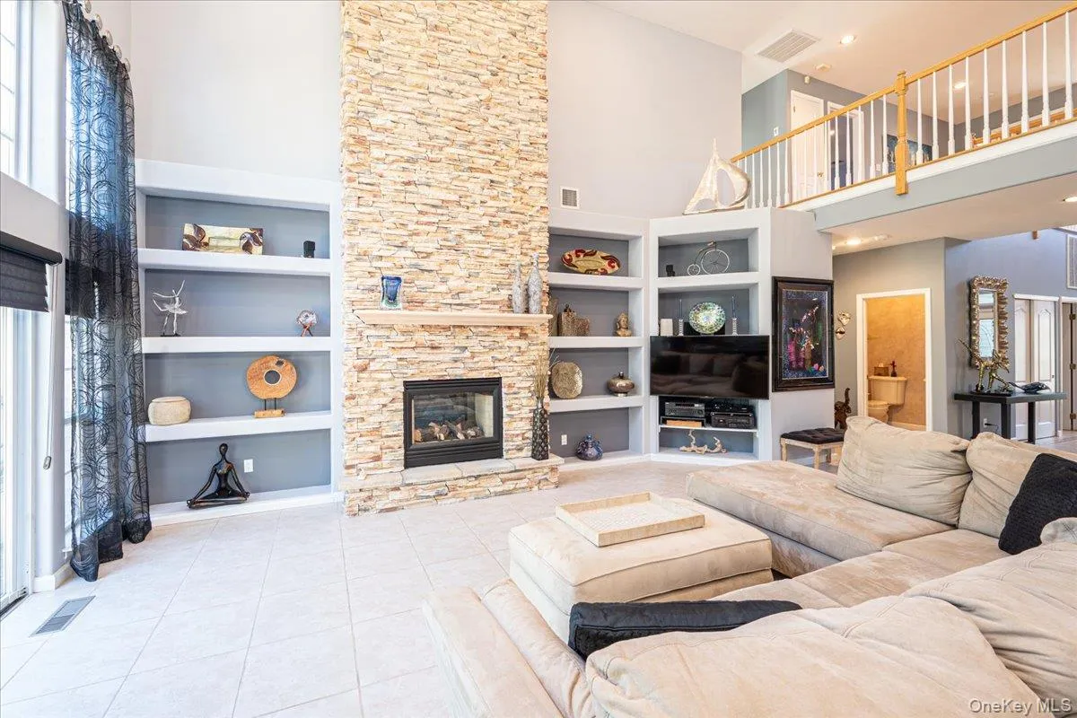 10 Windwatch Drive, Islip, NY, 4 Bedrooms Bedrooms, 8 Rooms Rooms,2 BathroomsBathrooms,Residential,For Rent,Windwatch,0,1013663 10 Windwatch Drive, Islip, NY, 4 Bedrooms Bedrooms, 8 Rooms Rooms,2 BathroomsBathrooms,Residential,For Rent,Windwatch,0,1013663