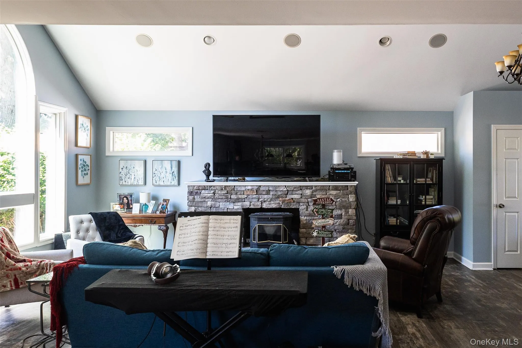 116 6th Street, Smithtown, NY, 5 Bedrooms Bedrooms, 9 Rooms Rooms,4 BathroomsBathrooms,Residential,For Rent,6th,0,1013666 116 6th Street, Smithtown, NY, 5 Bedrooms Bedrooms, 9 Rooms Rooms,4 BathroomsBathrooms,Residential,For Rent,6th,0,1013666