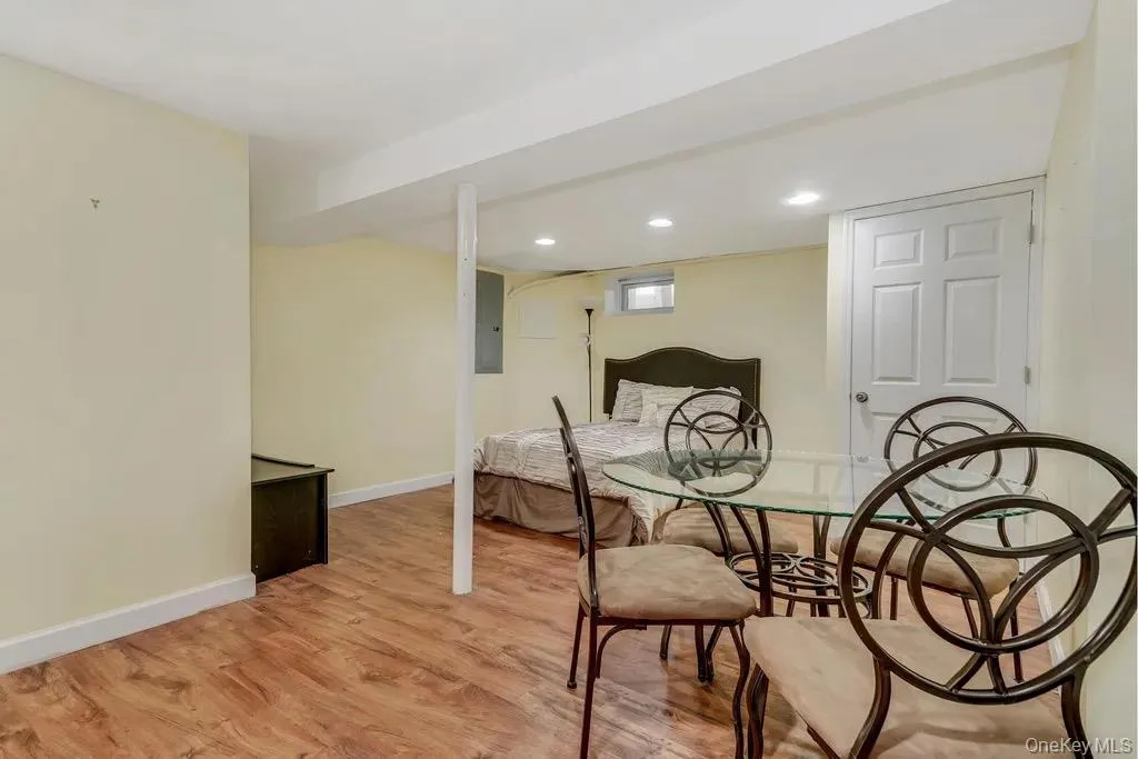 116 6th Street, Smithtown, NY, 5 Bedrooms Bedrooms, 9 Rooms Rooms,4 BathroomsBathrooms,Residential,For Rent,6th,0,1013666 116 6th Street, Smithtown, NY, 5 Bedrooms Bedrooms, 9 Rooms Rooms,4 BathroomsBathrooms,Residential,For Rent,6th,0,1013666