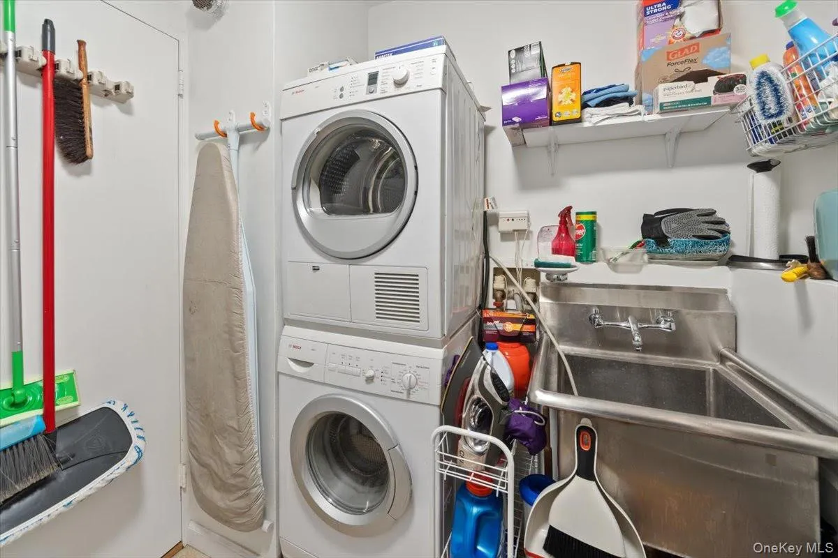 3671 Hudson Manor Terrace, New York, NY, 2 Bedrooms Bedrooms, 6 Rooms Rooms,2 BathroomsBathrooms,Residential,For Rent,Hudson Manor,0,1013667 3671 Hudson Manor Terrace, New York, NY, 2 Bedrooms Bedrooms, 6 Rooms Rooms,2 BathroomsBathrooms,Residential,For Rent,Hudson Manor,0,1013667
