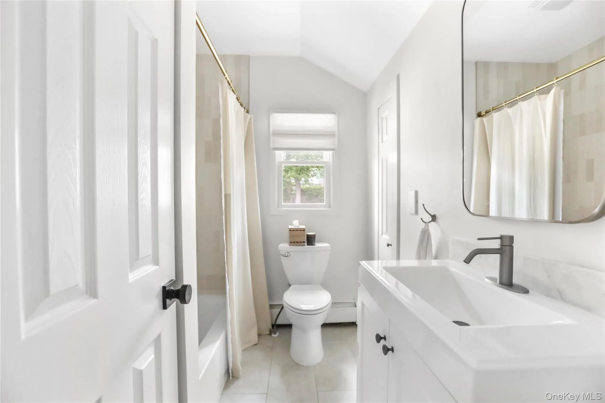 45 Howells Point Road, Brookhaven, NY, 3 Bedrooms Bedrooms, 6 Rooms Rooms,2 BathroomsBathrooms,Residential Lease,For Rent,Howells Point,0,1013668 45 Howells Point Road, Brookhaven, NY, 3 Bedrooms Bedrooms, 6 Rooms Rooms,2 BathroomsBathrooms,Residential Lease,For Rent,Howells Point,0,1013668