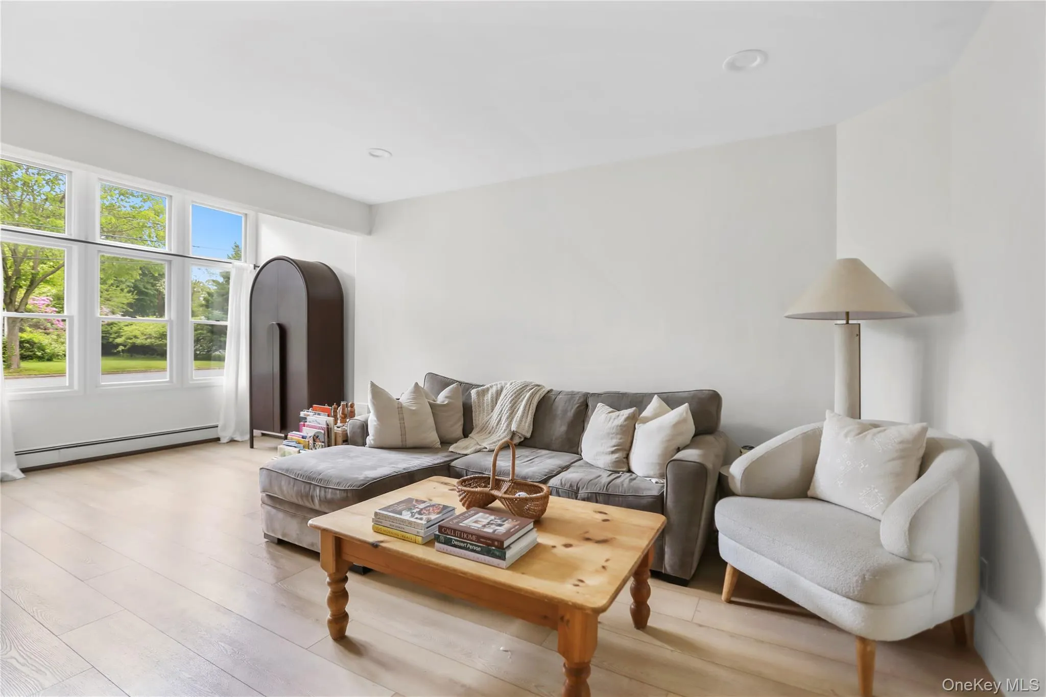 45 Howells Point Road, Brookhaven, NY, 3 Bedrooms Bedrooms, 6 Rooms Rooms,2 BathroomsBathrooms,Residential Lease,For Rent,Howells Point,0,1013668 45 Howells Point Road, Brookhaven, NY, 3 Bedrooms Bedrooms, 6 Rooms Rooms,2 BathroomsBathrooms,Residential Lease,For Rent,Howells Point,0,1013668