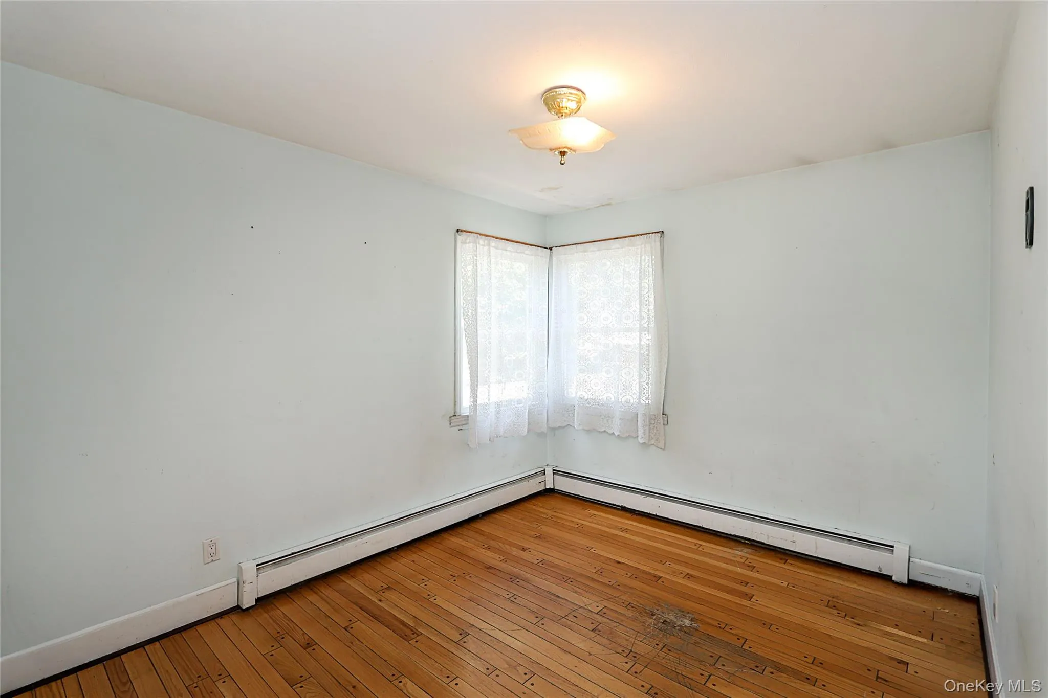 20 Clearwater Road, Babylon, NY, 4 Bedrooms Bedrooms, 7 Rooms Rooms,2 BathroomsBathrooms,Residential,For Rent,Clearwater,0,1013669 20 Clearwater Road, Babylon, NY, 4 Bedrooms Bedrooms, 7 Rooms Rooms,2 BathroomsBathrooms,Residential,For Rent,Clearwater,0,1013669