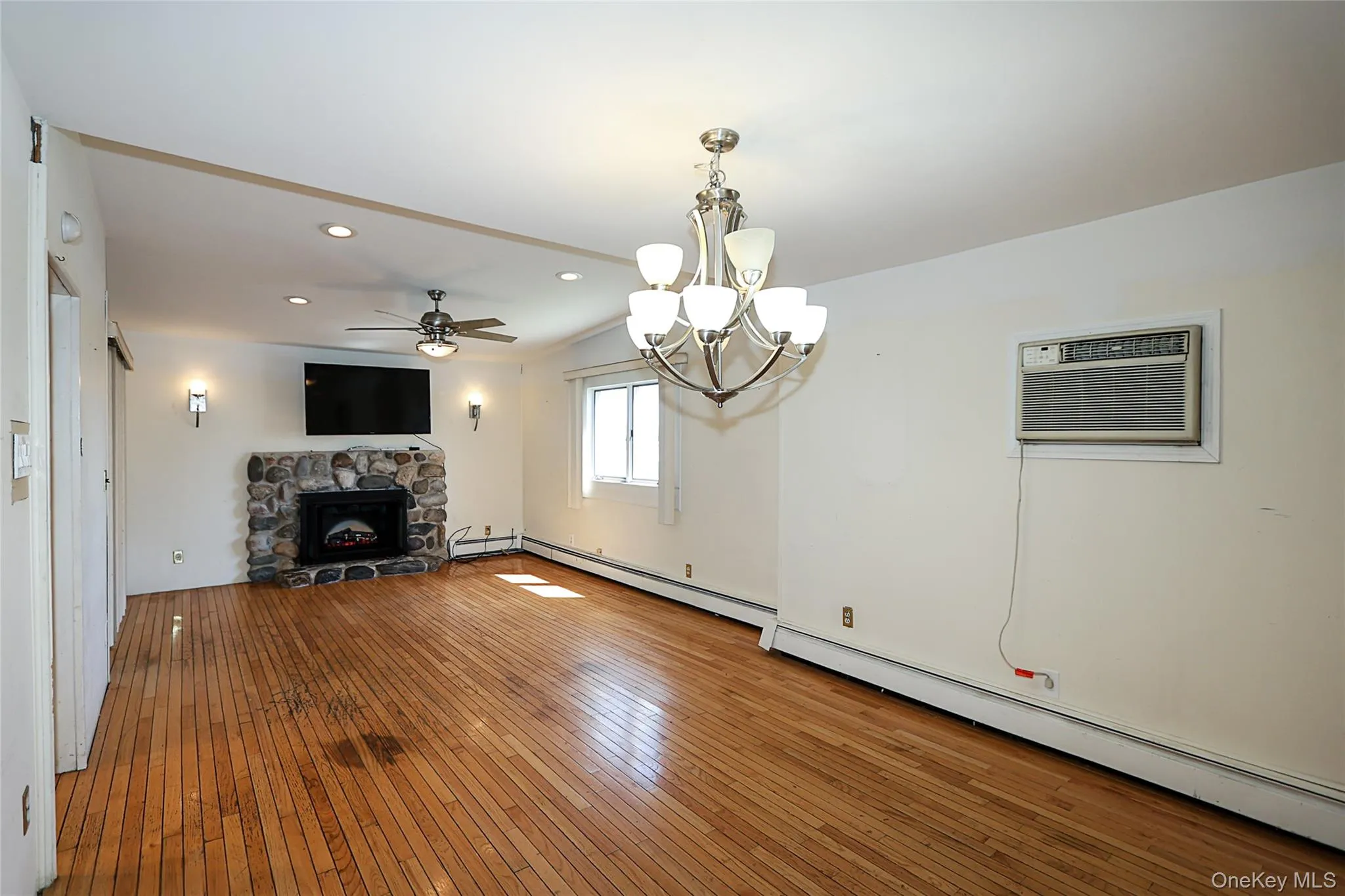 20 Clearwater Road, Babylon, NY, 4 Bedrooms Bedrooms, 7 Rooms Rooms,2 BathroomsBathrooms,Residential,For Rent,Clearwater,0,1013669 20 Clearwater Road, Babylon, NY, 4 Bedrooms Bedrooms, 7 Rooms Rooms,2 BathroomsBathrooms,Residential,For Rent,Clearwater,0,1013669