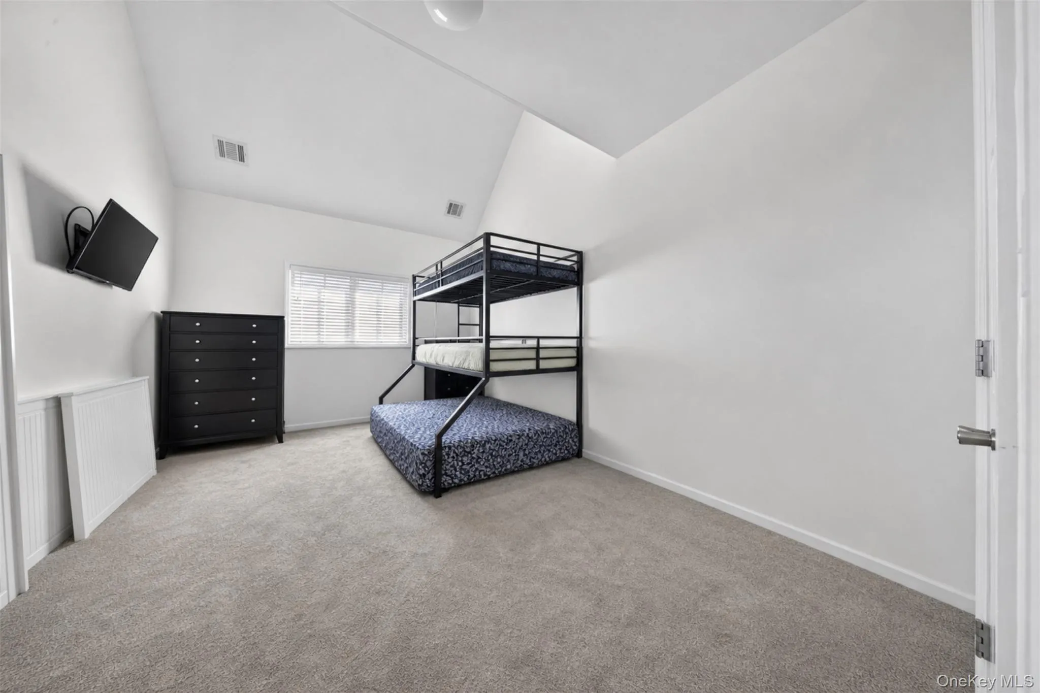 330 Maple Avenue, Hempstead, NY, 1 Bedroom Bedrooms, 4 Rooms Rooms,1 BathroomBathrooms,Residential,For Rent,Maple,0,1013672 330 Maple Avenue, Hempstead, NY, 1 Bedroom Bedrooms, 4 Rooms Rooms,1 BathroomBathrooms,Residential,For Rent,Maple,0,1013672