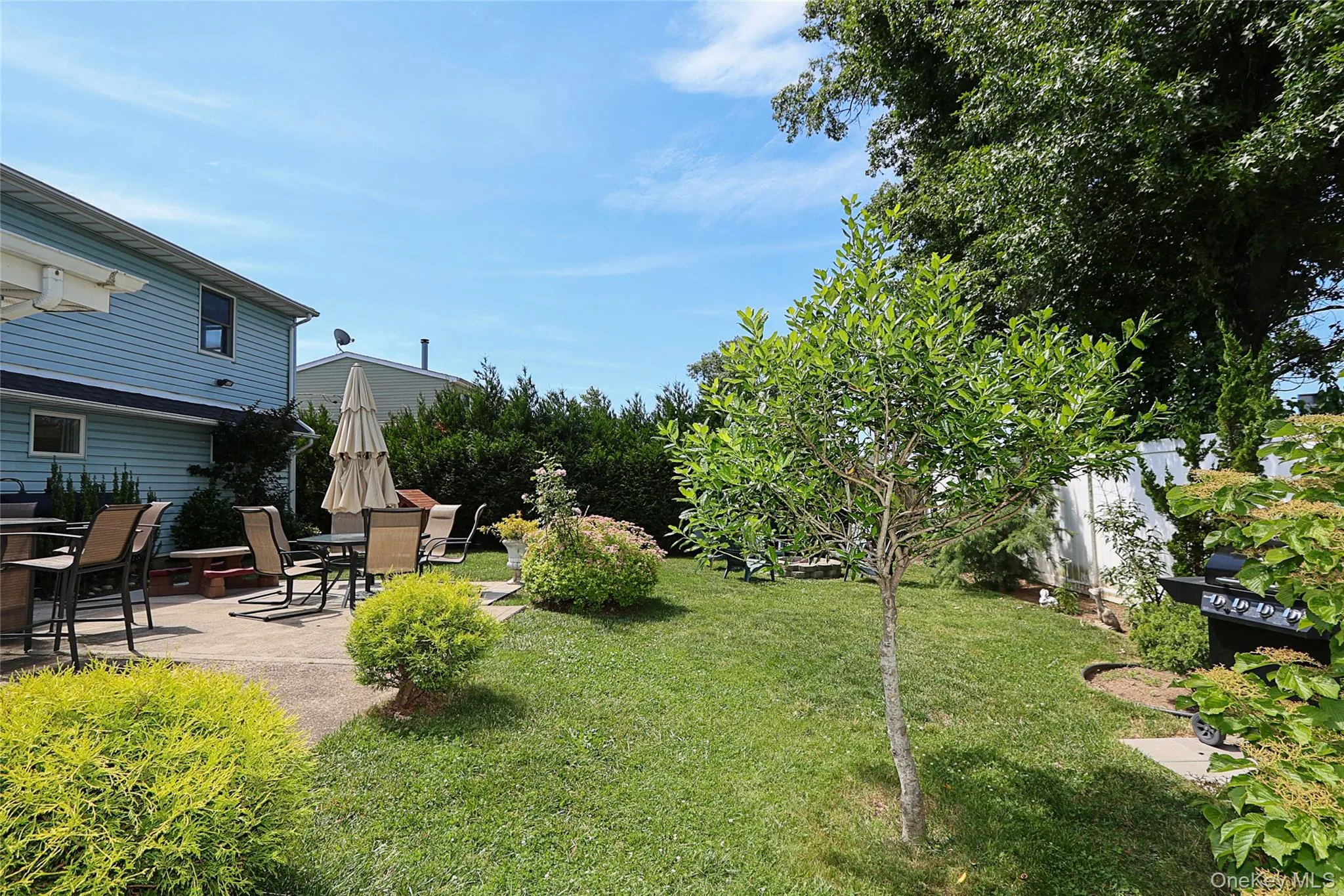 161 Arlyn Drive, Oyster Bay, NY, 6 Bedrooms Bedrooms, 11 Rooms Rooms,2 BathroomsBathrooms,Residential,For Rent,Arlyn,0,1013673 161 Arlyn Drive, Oyster Bay, NY, 6 Bedrooms Bedrooms, 11 Rooms Rooms,2 BathroomsBathrooms,Residential,For Rent,Arlyn,0,1013673