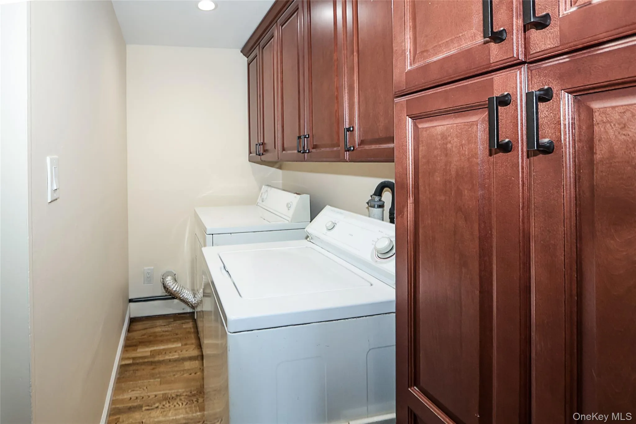 161 Arlyn Drive, Oyster Bay, NY, 6 Bedrooms Bedrooms, 11 Rooms Rooms,2 BathroomsBathrooms,Residential,For Rent,Arlyn,0,1013673 161 Arlyn Drive, Oyster Bay, NY, 6 Bedrooms Bedrooms, 11 Rooms Rooms,2 BathroomsBathrooms,Residential,For Rent,Arlyn,0,1013673