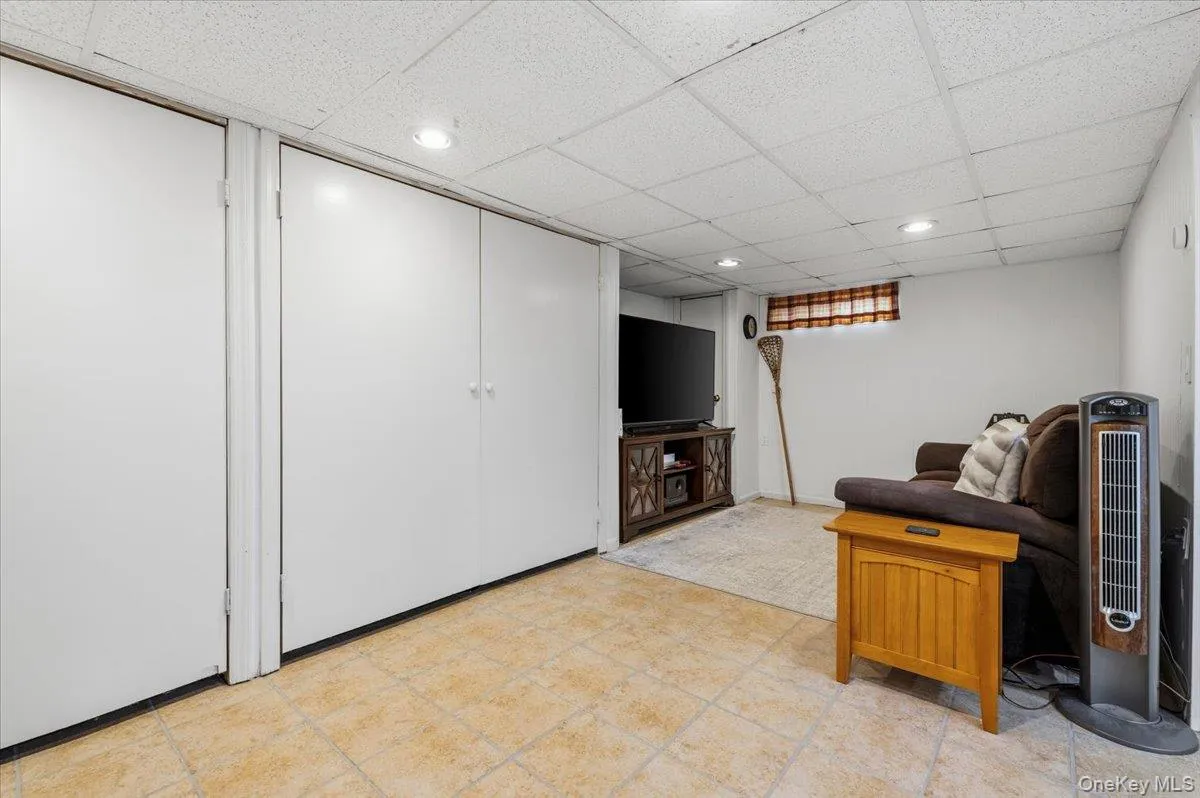 40 Sherman Drive, Oyster Bay, NY, 4 Bedrooms Bedrooms, 12 Rooms Rooms,3 BathroomsBathrooms,Residential,For Rent,Sherman,0,1013674 40 Sherman Drive, Oyster Bay, NY, 4 Bedrooms Bedrooms, 12 Rooms Rooms,3 BathroomsBathrooms,Residential,For Rent,Sherman,0,1013674