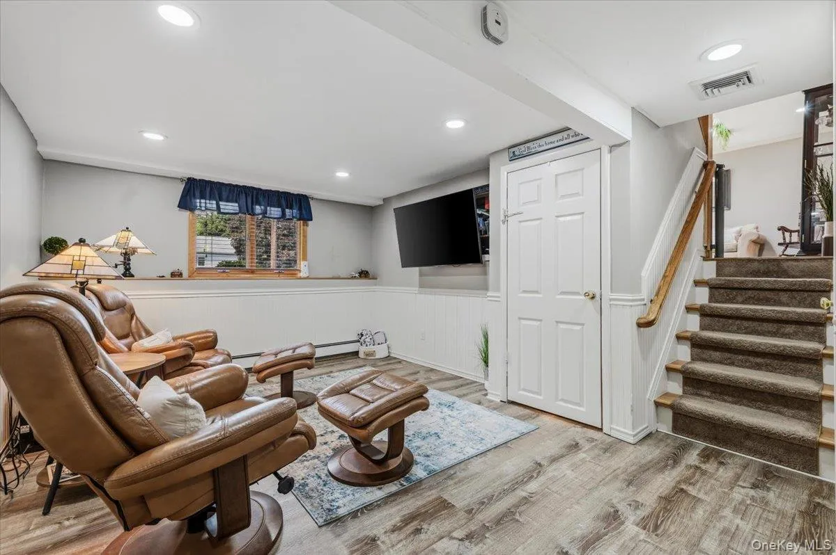 40 Sherman Drive, Oyster Bay, NY, 4 Bedrooms Bedrooms, 12 Rooms Rooms,3 BathroomsBathrooms,Residential,For Rent,Sherman,0,1013674 40 Sherman Drive, Oyster Bay, NY, 4 Bedrooms Bedrooms, 12 Rooms Rooms,3 BathroomsBathrooms,Residential,For Rent,Sherman,0,1013674