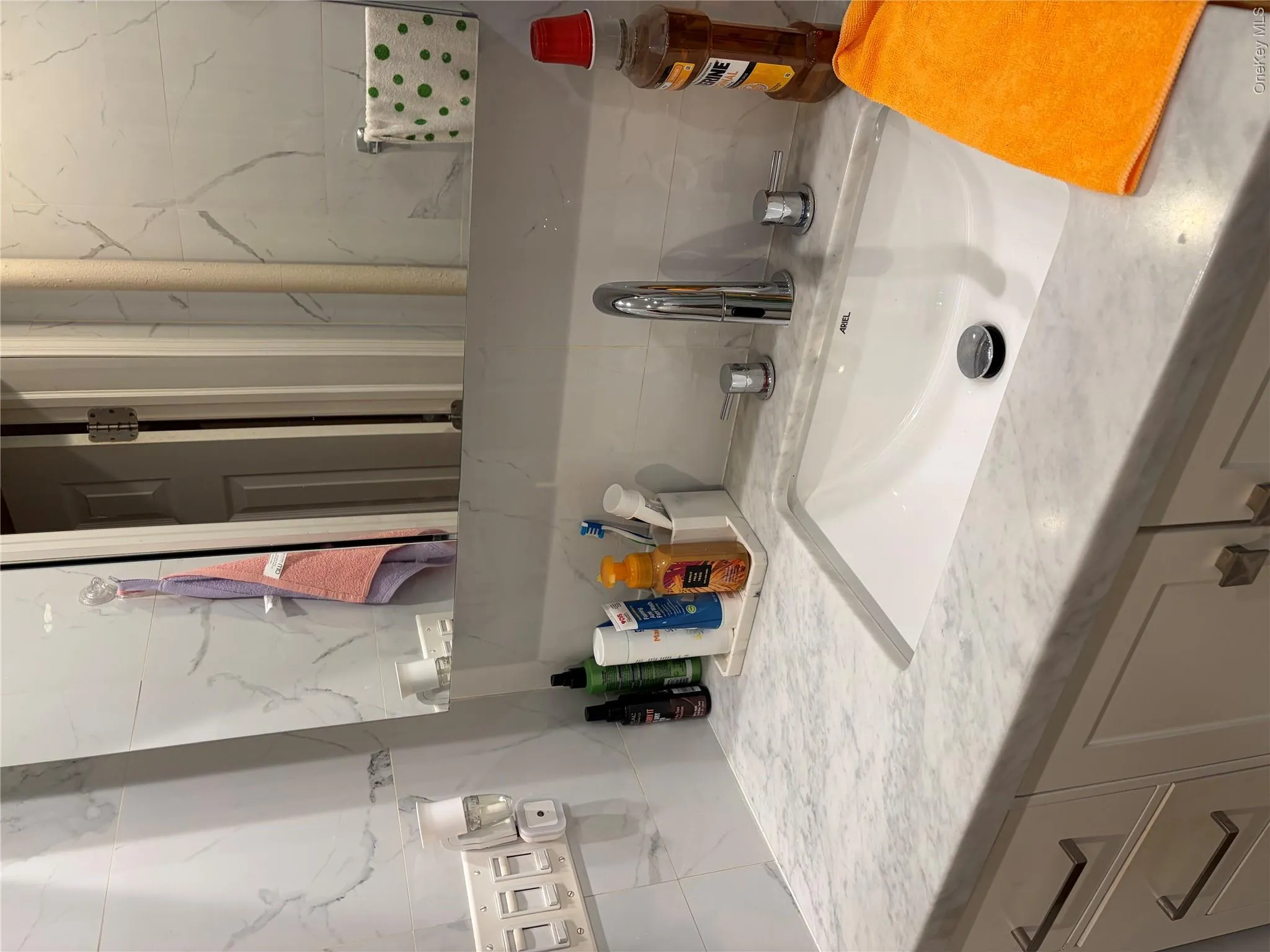 Upgraded bathroom, granite top sink. Upgraded bathroom, granite top sink.