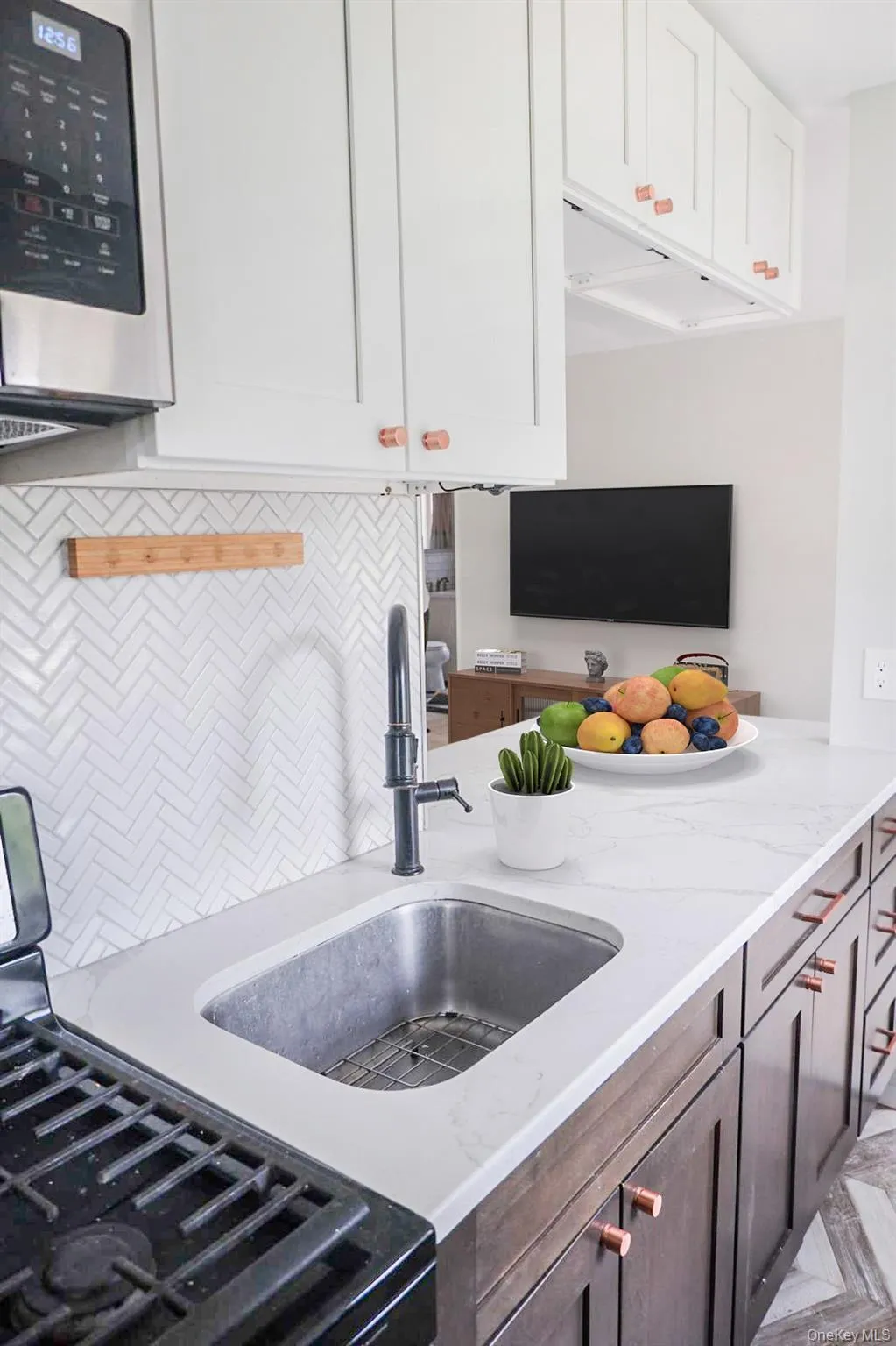 25102 60th Avenue, New York, NY, 1 Bedroom Bedrooms, 5 Rooms Rooms,1 BathroomBathrooms,Residential,For Rent,60th,0,1013676 25102 60th Avenue, New York, NY, 1 Bedroom Bedrooms, 5 Rooms Rooms,1 BathroomBathrooms,Residential,For Rent,60th,0,1013676