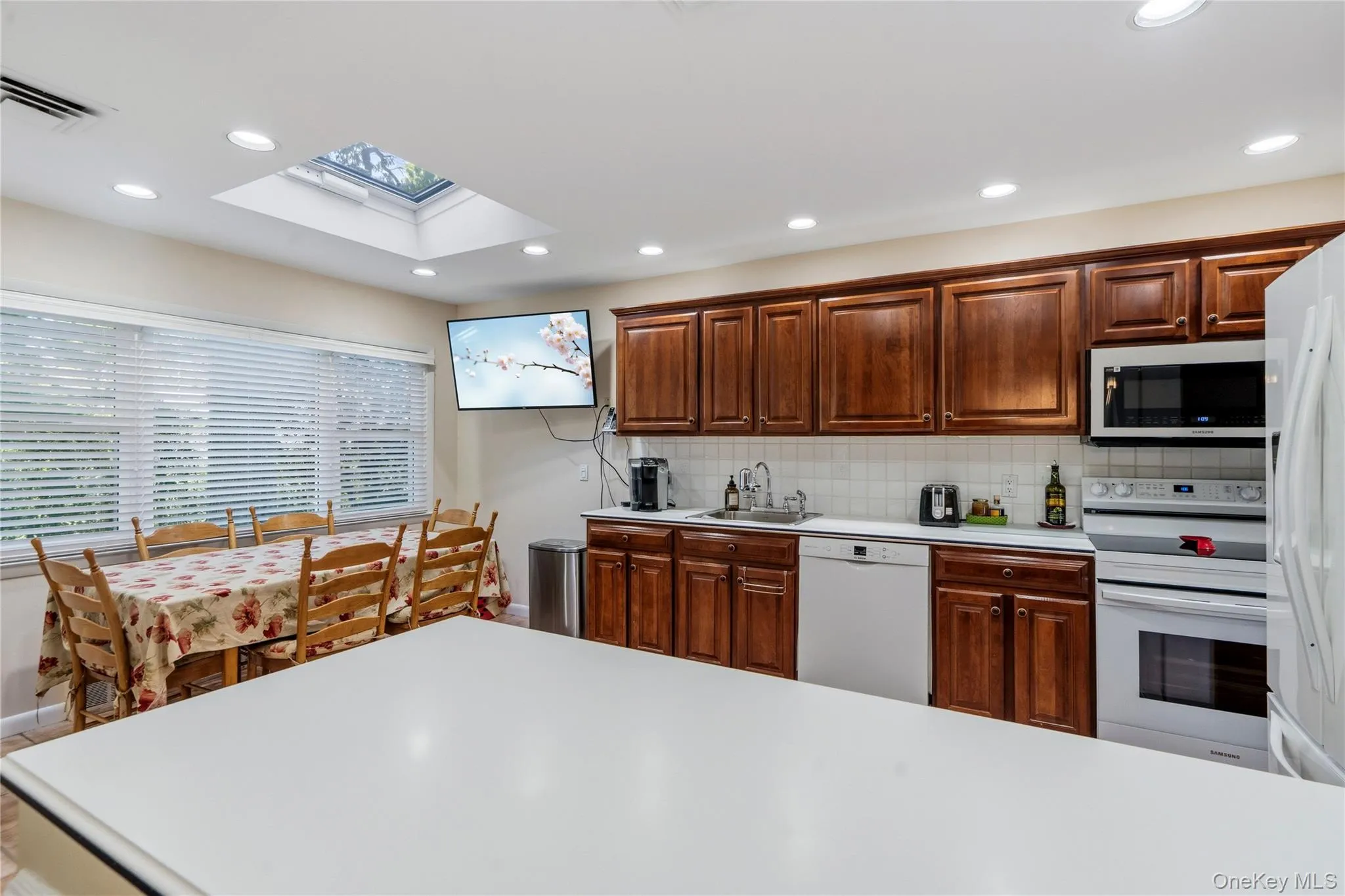 128 Atkinson Road, Hempstead, NY, 3 Bedrooms Bedrooms, 8 Rooms Rooms,2 BathroomsBathrooms,Residential,For Rent,Atkinson,0,1013677 128 Atkinson Road, Hempstead, NY, 3 Bedrooms Bedrooms, 8 Rooms Rooms,2 BathroomsBathrooms,Residential,For Rent,Atkinson,0,1013677