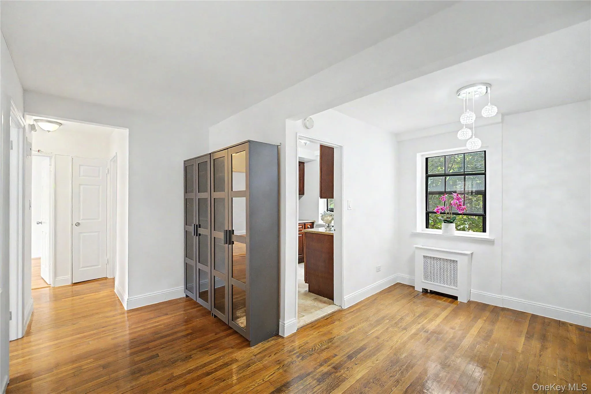 144-36 78th Avenue, New York, NY, 2 Bedrooms Bedrooms, 4 Rooms Rooms,1 BathroomBathrooms,Residential,For Rent,78th,0,1013687 144-36 78th Avenue, New York, NY, 2 Bedrooms Bedrooms, 4 Rooms Rooms,1 BathroomBathrooms,Residential,For Rent,78th,0,1013687