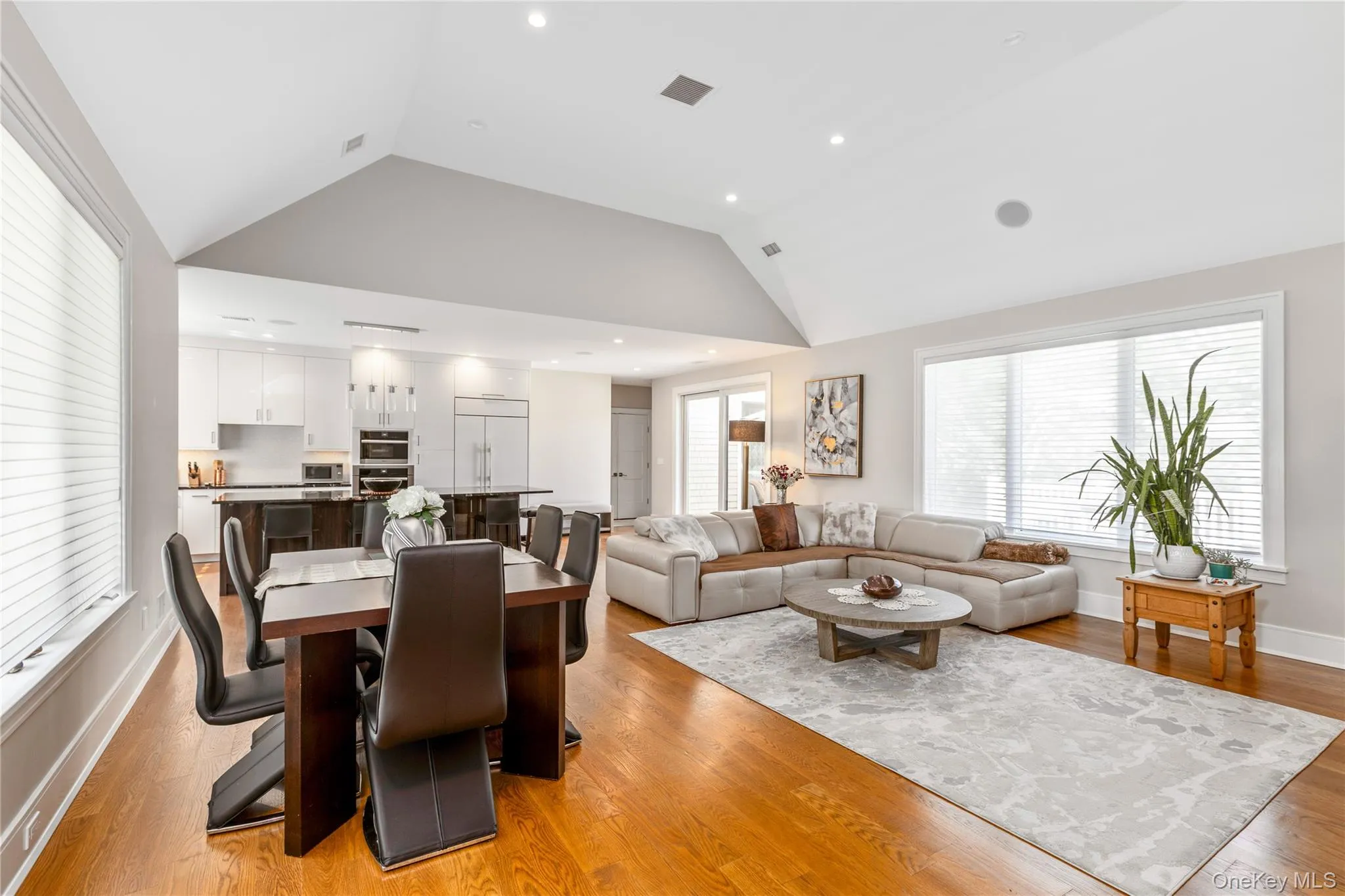 26 Tuthill Lane, Southampton, NY, 3 Bedrooms Bedrooms, 7 Rooms Rooms,3 BathroomsBathrooms,Residential,For Rent,Tuthill,0,1013688 26 Tuthill Lane, Southampton, NY, 3 Bedrooms Bedrooms, 7 Rooms Rooms,3 BathroomsBathrooms,Residential,For Rent,Tuthill,0,1013688