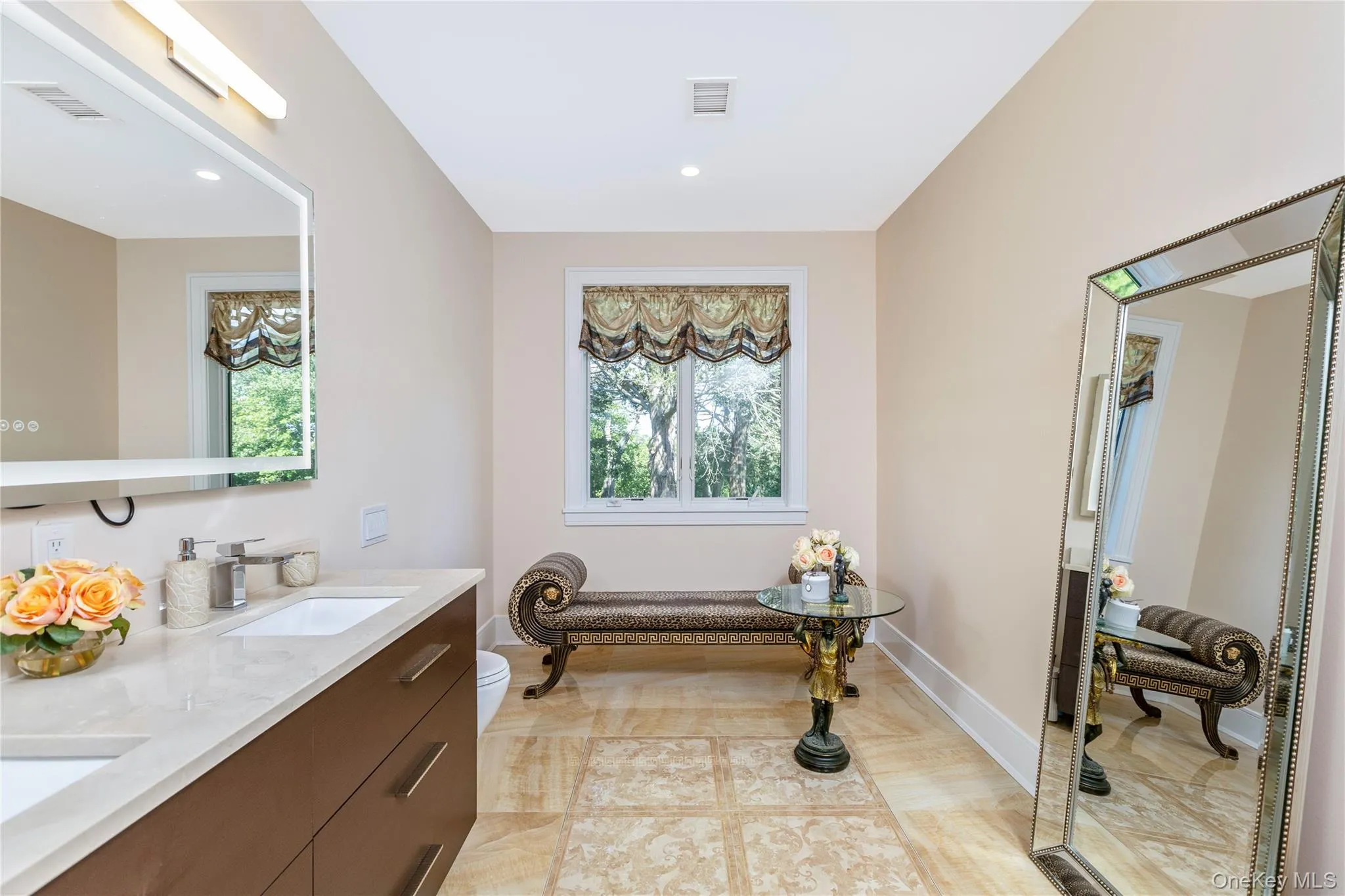 26 Tuthill Lane, Southampton, NY, 3 Bedrooms Bedrooms, 7 Rooms Rooms,3 BathroomsBathrooms,Residential,For Rent,Tuthill,0,1013688 26 Tuthill Lane, Southampton, NY, 3 Bedrooms Bedrooms, 7 Rooms Rooms,3 BathroomsBathrooms,Residential,For Rent,Tuthill,0,1013688