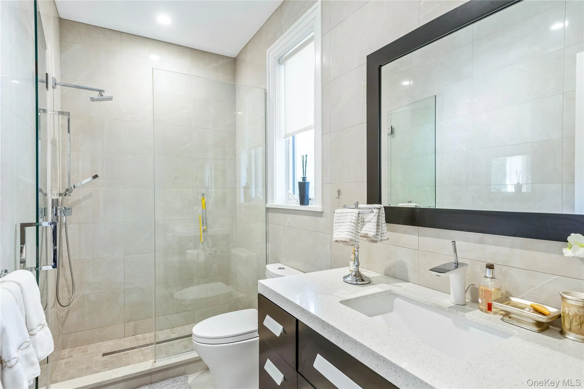 26 Tuthill Lane, Southampton, NY, 3 Bedrooms Bedrooms, 7 Rooms Rooms,3 BathroomsBathrooms,Residential,For Rent,Tuthill,0,1013688 26 Tuthill Lane, Southampton, NY, 3 Bedrooms Bedrooms, 7 Rooms Rooms,3 BathroomsBathrooms,Residential,For Rent,Tuthill,0,1013688