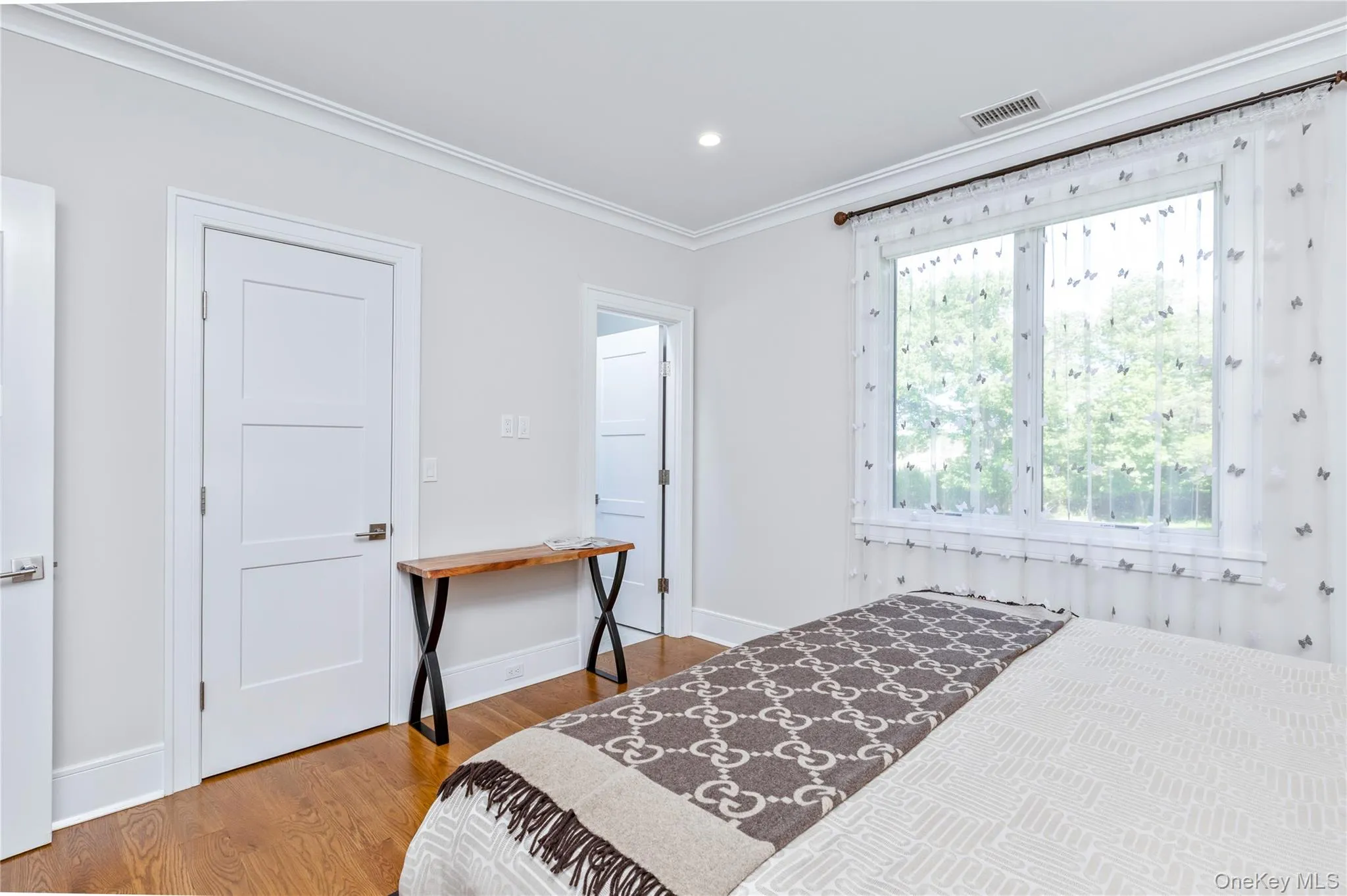 26 Tuthill Lane, Southampton, NY, 3 Bedrooms Bedrooms, 7 Rooms Rooms,3 BathroomsBathrooms,Residential,For Rent,Tuthill,0,1013688 26 Tuthill Lane, Southampton, NY, 3 Bedrooms Bedrooms, 7 Rooms Rooms,3 BathroomsBathrooms,Residential,For Rent,Tuthill,0,1013688