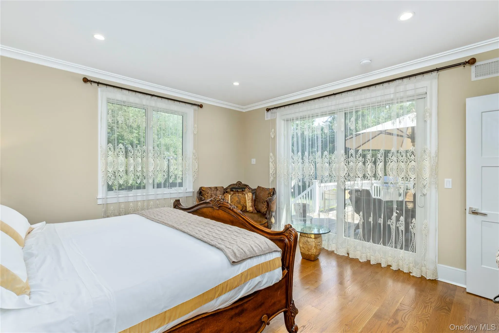 26 Tuthill Lane, Southampton, NY, 3 Bedrooms Bedrooms, 7 Rooms Rooms,3 BathroomsBathrooms,Residential,For Rent,Tuthill,0,1013688 26 Tuthill Lane, Southampton, NY, 3 Bedrooms Bedrooms, 7 Rooms Rooms,3 BathroomsBathrooms,Residential,For Rent,Tuthill,0,1013688