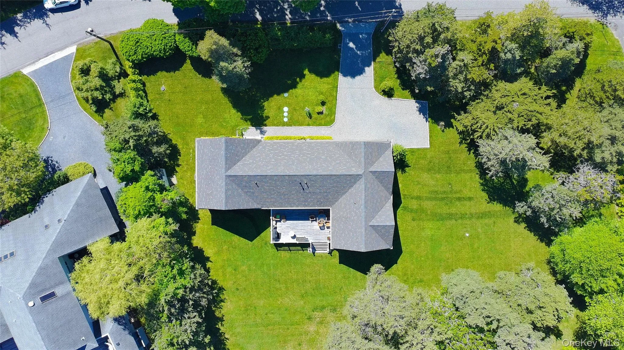 26 Tuthill Lane, Southampton, NY, 3 Bedrooms Bedrooms, 7 Rooms Rooms,3 BathroomsBathrooms,Residential,For Rent,Tuthill,0,1013688 26 Tuthill Lane, Southampton, NY, 3 Bedrooms Bedrooms, 7 Rooms Rooms,3 BathroomsBathrooms,Residential,For Rent,Tuthill,0,1013688