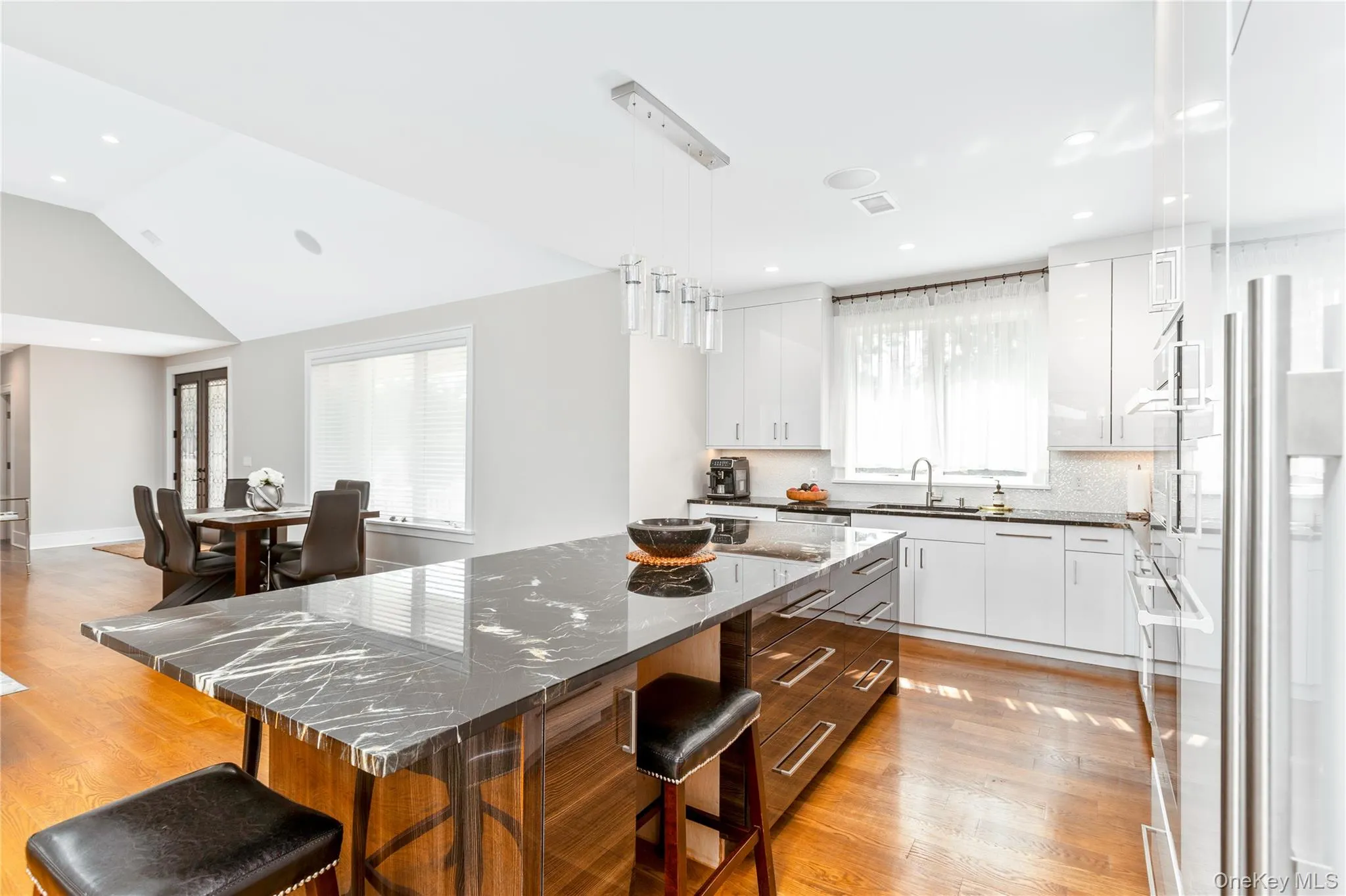 26 Tuthill Lane, Southampton, NY, 3 Bedrooms Bedrooms, 7 Rooms Rooms,3 BathroomsBathrooms,Residential,For Rent,Tuthill,0,1013688 26 Tuthill Lane, Southampton, NY, 3 Bedrooms Bedrooms, 7 Rooms Rooms,3 BathroomsBathrooms,Residential,For Rent,Tuthill,0,1013688