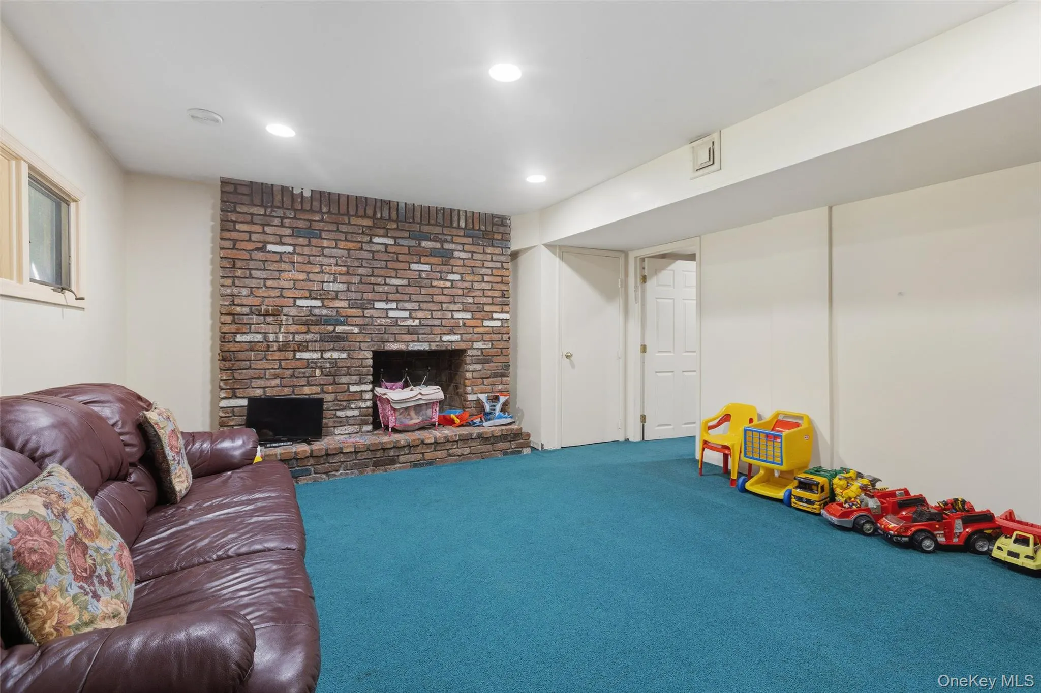 2 Ruth Court, Ramapo, NY, 6 Bedrooms Bedrooms, 11 Rooms Rooms,3 BathroomsBathrooms,Residential,For Rent,Ruth,0,1013690 2 Ruth Court, Ramapo, NY, 6 Bedrooms Bedrooms, 11 Rooms Rooms,3 BathroomsBathrooms,Residential,For Rent,Ruth,0,1013690