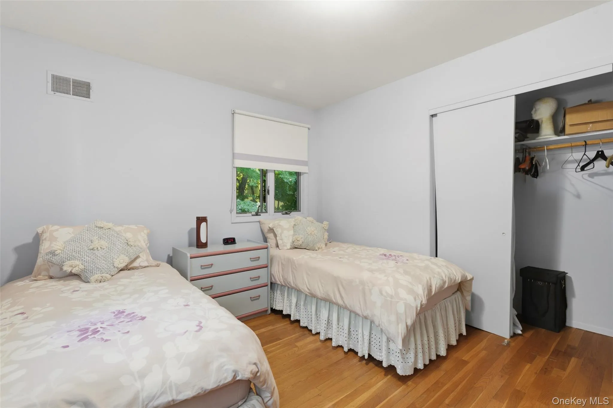 2 Ruth Court, Ramapo, NY, 6 Bedrooms Bedrooms, 11 Rooms Rooms,3 BathroomsBathrooms,Residential,For Rent,Ruth,0,1013690 2 Ruth Court, Ramapo, NY, 6 Bedrooms Bedrooms, 11 Rooms Rooms,3 BathroomsBathrooms,Residential,For Rent,Ruth,0,1013690