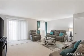 7 Roundtree Court, Beacon, NY, 3 Bedrooms Bedrooms, 6 Rooms Rooms,1 BathroomBathrooms,Residential Lease,For Rent,Roundtree,0,1013694 7 Roundtree Court, Beacon, NY, 3 Bedrooms Bedrooms, 6 Rooms Rooms,1 BathroomBathrooms,Residential Lease,For Rent,Roundtree,0,1013694