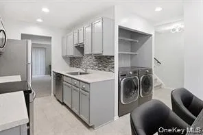 7 Roundtree Court, Beacon, NY, 3 Bedrooms Bedrooms, 6 Rooms Rooms,1 BathroomBathrooms,Residential Lease,For Rent,Roundtree,0,1013694 7 Roundtree Court, Beacon, NY, 3 Bedrooms Bedrooms, 6 Rooms Rooms,1 BathroomBathrooms,Residential Lease,For Rent,Roundtree,0,1013694