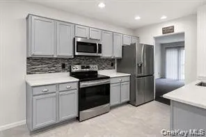 7 Roundtree Court, Beacon, NY, 3 Bedrooms Bedrooms, 6 Rooms Rooms,1 BathroomBathrooms,Residential Lease,For Rent,Roundtree,0,1013694 7 Roundtree Court, Beacon, NY, 3 Bedrooms Bedrooms, 6 Rooms Rooms,1 BathroomBathrooms,Residential Lease,For Rent,Roundtree,0,1013694