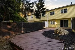 7 Roundtree Court, Beacon, NY, 3 Bedrooms Bedrooms, 6 Rooms Rooms,1 BathroomBathrooms,Residential Lease,For Rent,Roundtree,0,1013694 7 Roundtree Court, Beacon, NY, 3 Bedrooms Bedrooms, 6 Rooms Rooms,1 BathroomBathrooms,Residential Lease,For Rent,Roundtree,0,1013694