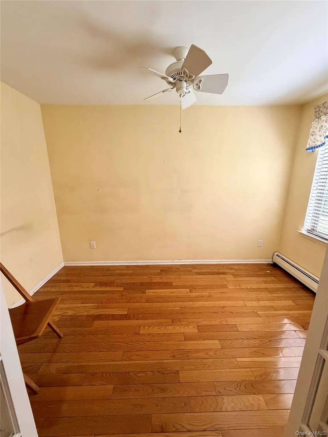 20 Foxwood Drive, Mount Pleasant, NY, 1 Bedroom Bedrooms, 5 Rooms Rooms,1 BathroomBathrooms,Residential,For Rent,Foxwood,0,KEY1013700 20 Foxwood Drive, Mount Pleasant, NY, 1 Bedroom Bedrooms, 5 Rooms Rooms,1 BathroomBathrooms,Residential,For Rent,Foxwood,0,KEY1013700
