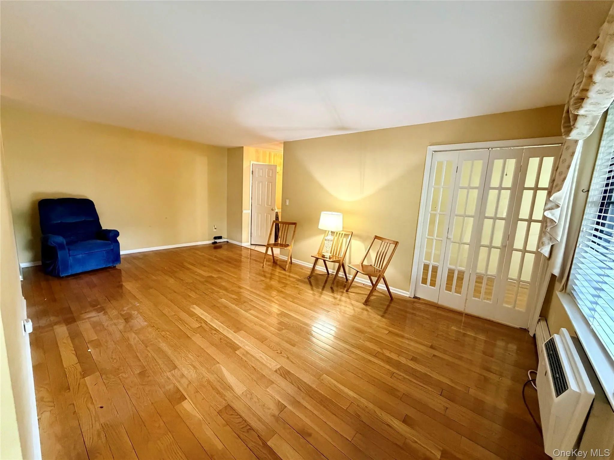 20 Foxwood Drive, Mount Pleasant, NY, 1 Bedroom Bedrooms, 5 Rooms Rooms,1 BathroomBathrooms,Residential,For Rent,Foxwood,0,KEY1013700 20 Foxwood Drive, Mount Pleasant, NY, 1 Bedroom Bedrooms, 5 Rooms Rooms,1 BathroomBathrooms,Residential,For Rent,Foxwood,0,KEY1013700