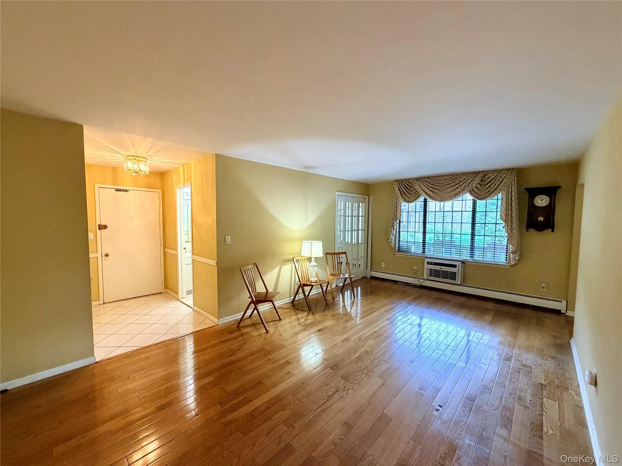 20 Foxwood Drive, Mount Pleasant, NY, 1 Bedroom Bedrooms, 5 Rooms Rooms,1 BathroomBathrooms,Residential,For Rent,Foxwood,0,KEY1013700 20 Foxwood Drive, Mount Pleasant, NY, 1 Bedroom Bedrooms, 5 Rooms Rooms,1 BathroomBathrooms,Residential,For Rent,Foxwood,0,KEY1013700