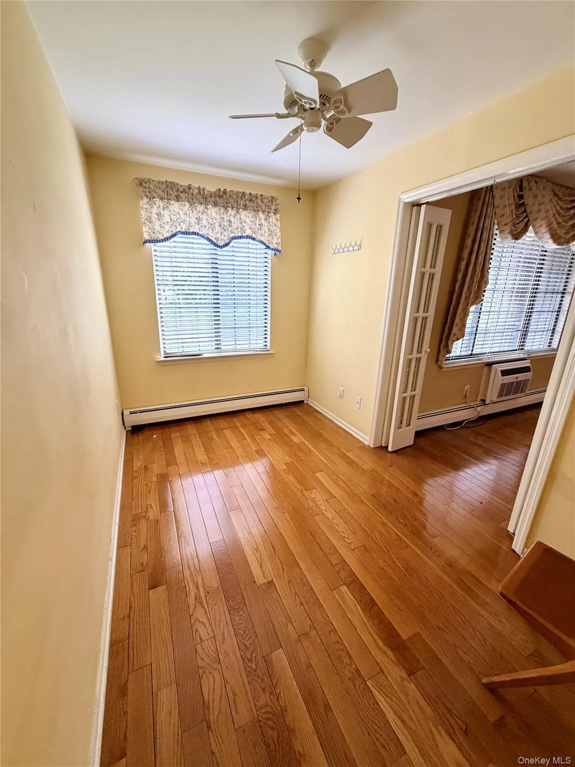 20 Foxwood Drive, Mount Pleasant, NY, 1 Bedroom Bedrooms, 5 Rooms Rooms,1 BathroomBathrooms,Residential,For Rent,Foxwood,0,KEY1013700 20 Foxwood Drive, Mount Pleasant, NY, 1 Bedroom Bedrooms, 5 Rooms Rooms,1 BathroomBathrooms,Residential,For Rent,Foxwood,0,KEY1013700