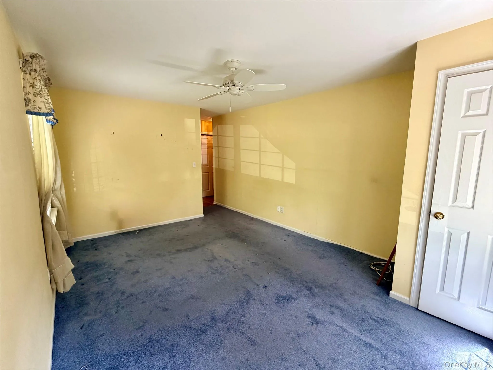 20 Foxwood Drive, Mount Pleasant, NY, 1 Bedroom Bedrooms, 5 Rooms Rooms,1 BathroomBathrooms,Residential,For Rent,Foxwood,0,KEY1013700 20 Foxwood Drive, Mount Pleasant, NY, 1 Bedroom Bedrooms, 5 Rooms Rooms,1 BathroomBathrooms,Residential,For Rent,Foxwood,0,KEY1013700