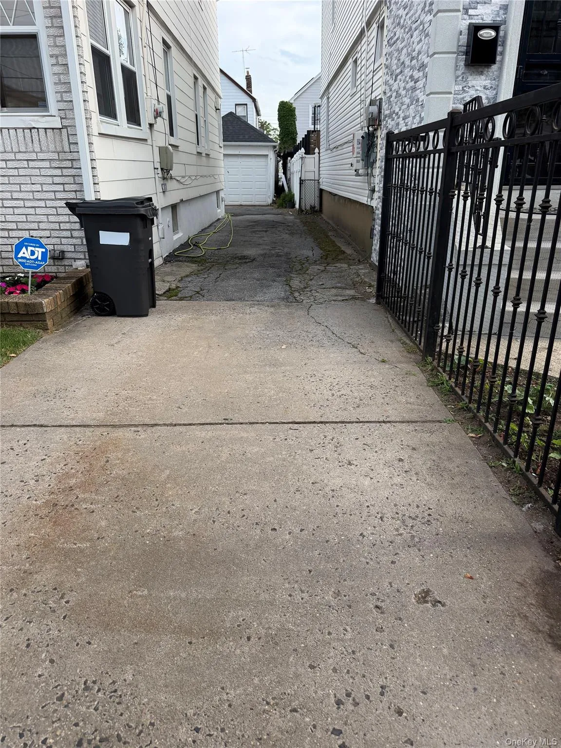 221-30 103rd Avenue, New York, NY, 3 Bedrooms Bedrooms, 9 Rooms Rooms,1 BathroomBathrooms,Residential,For Rent,103rd,0,1013702 221-30 103rd Avenue, New York, NY, 3 Bedrooms Bedrooms, 9 Rooms Rooms,1 BathroomBathrooms,Residential,For Rent,103rd,0,1013702