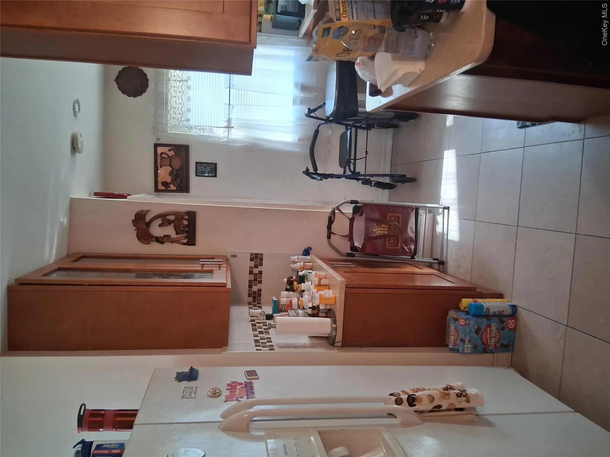 221-30 103rd Avenue, New York, NY, 3 Bedrooms Bedrooms, 9 Rooms Rooms,1 BathroomBathrooms,Residential,For Rent,103rd,0,1013702 221-30 103rd Avenue, New York, NY, 3 Bedrooms Bedrooms, 9 Rooms Rooms,1 BathroomBathrooms,Residential,For Rent,103rd,0,1013702