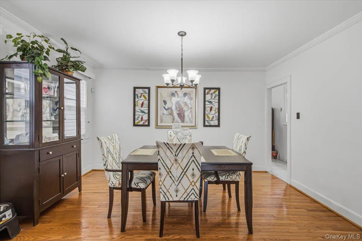 94-26 210th Street, New York, NY, 3 Bedrooms Bedrooms, 7 Rooms Rooms,1 BathroomBathrooms,Residential,For Rent,210th,0,1013715 94-26 210th Street, New York, NY, 3 Bedrooms Bedrooms, 7 Rooms Rooms,1 BathroomBathrooms,Residential,For Rent,210th,0,1013715