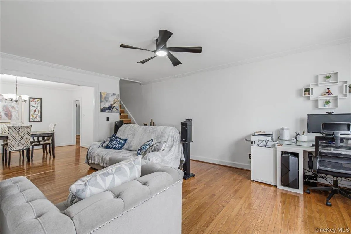 94-26 210th Street, New York, NY, 3 Bedrooms Bedrooms, 7 Rooms Rooms,1 BathroomBathrooms,Residential,For Rent,210th,0,1013715 94-26 210th Street, New York, NY, 3 Bedrooms Bedrooms, 7 Rooms Rooms,1 BathroomBathrooms,Residential,For Rent,210th,0,1013715