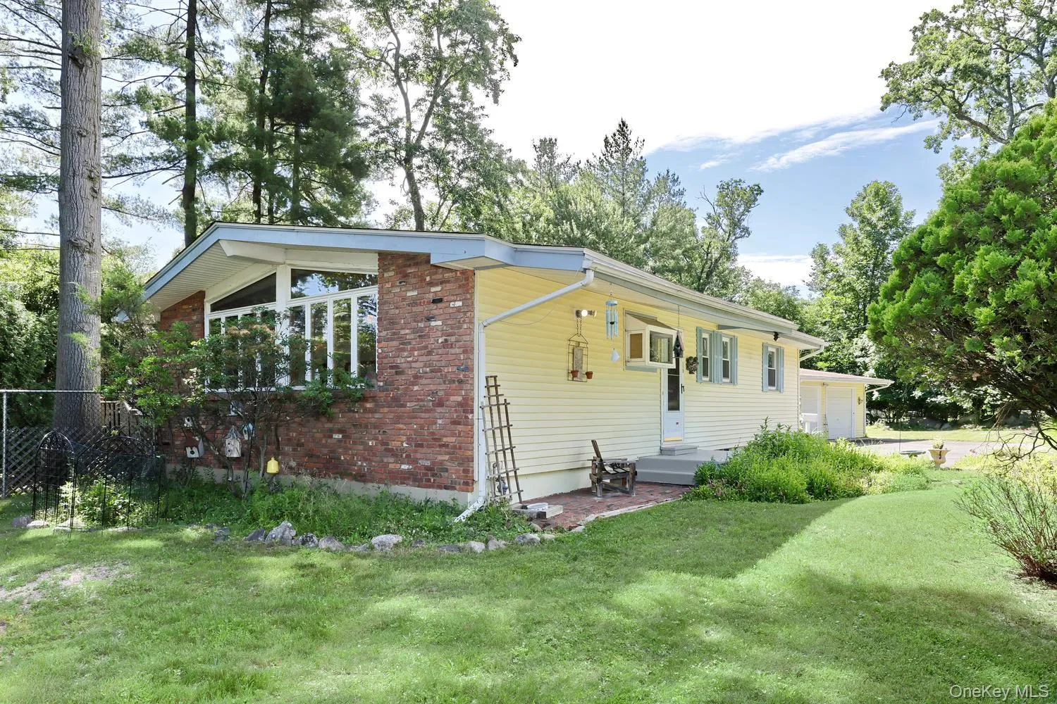 16 Heather Lane, Clarkstown, NY, 3 Bedrooms Bedrooms, 6 Rooms Rooms,2 BathroomsBathrooms,Residential,For Rent,Heather,0,KEY1013716 16 Heather Lane, Clarkstown, NY, 3 Bedrooms Bedrooms, 6 Rooms Rooms,2 BathroomsBathrooms,Residential,For Rent,Heather,0,KEY1013716