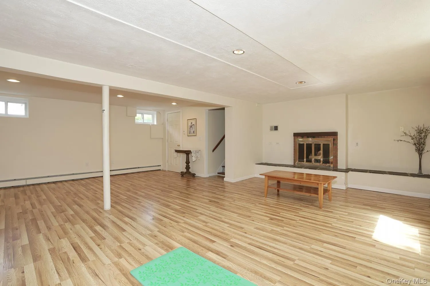 16 Heather Lane, Clarkstown, NY, 3 Bedrooms Bedrooms, 6 Rooms Rooms,2 BathroomsBathrooms,Residential,For Rent,Heather,0,KEY1013716 16 Heather Lane, Clarkstown, NY, 3 Bedrooms Bedrooms, 6 Rooms Rooms,2 BathroomsBathrooms,Residential,For Rent,Heather,0,KEY1013716