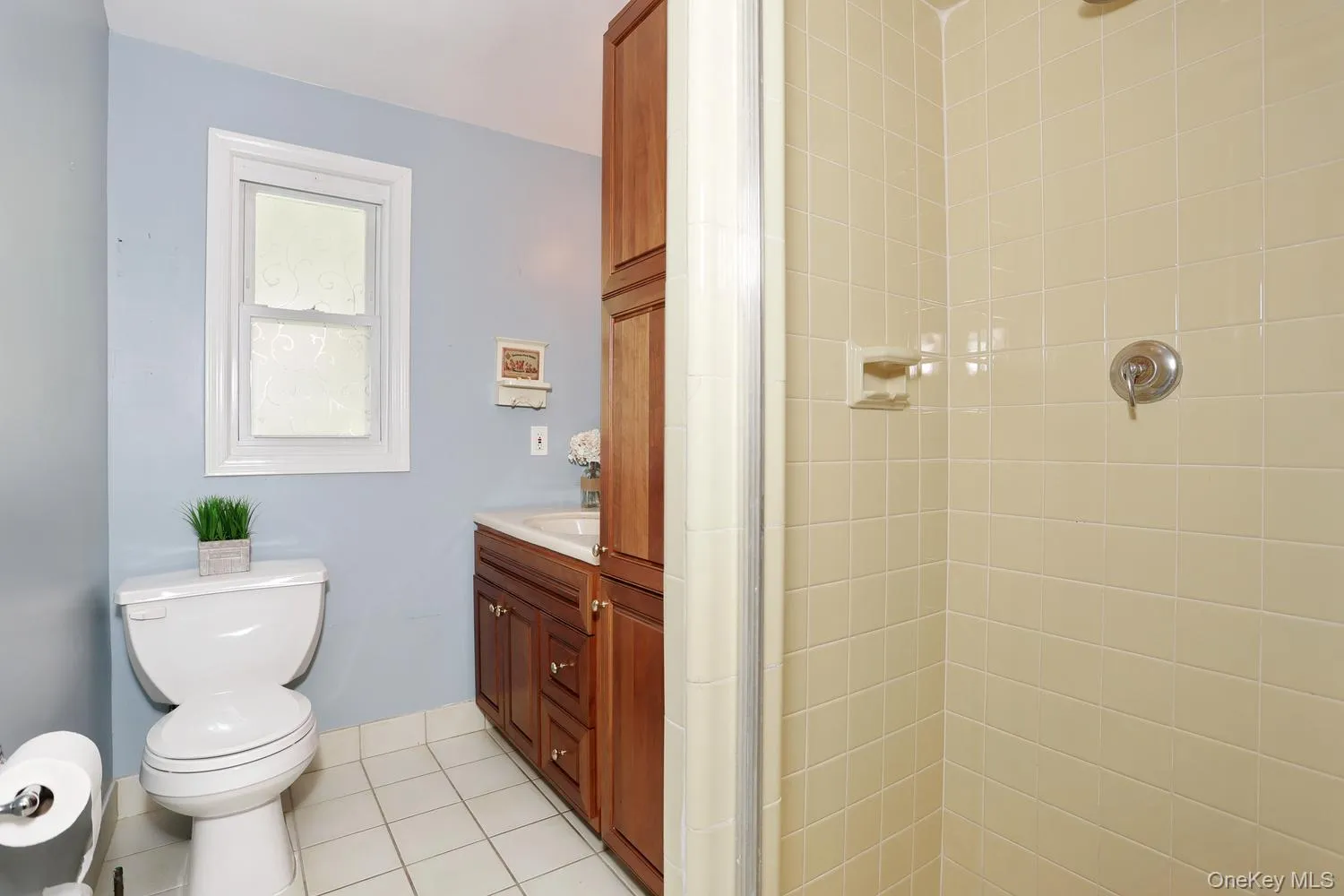 16 Heather Lane, Clarkstown, NY, 3 Bedrooms Bedrooms, 6 Rooms Rooms,2 BathroomsBathrooms,Residential,For Rent,Heather,0,KEY1013716 16 Heather Lane, Clarkstown, NY, 3 Bedrooms Bedrooms, 6 Rooms Rooms,2 BathroomsBathrooms,Residential,For Rent,Heather,0,KEY1013716