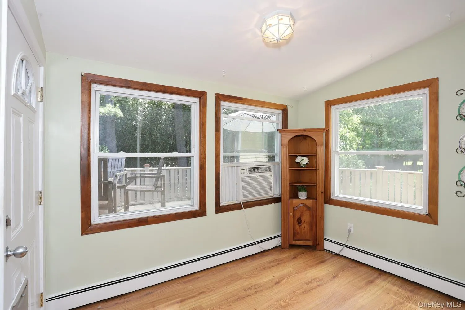 16 Heather Lane, Clarkstown, NY, 3 Bedrooms Bedrooms, 6 Rooms Rooms,2 BathroomsBathrooms,Residential,For Rent,Heather,0,KEY1013716 16 Heather Lane, Clarkstown, NY, 3 Bedrooms Bedrooms, 6 Rooms Rooms,2 BathroomsBathrooms,Residential,For Rent,Heather,0,KEY1013716