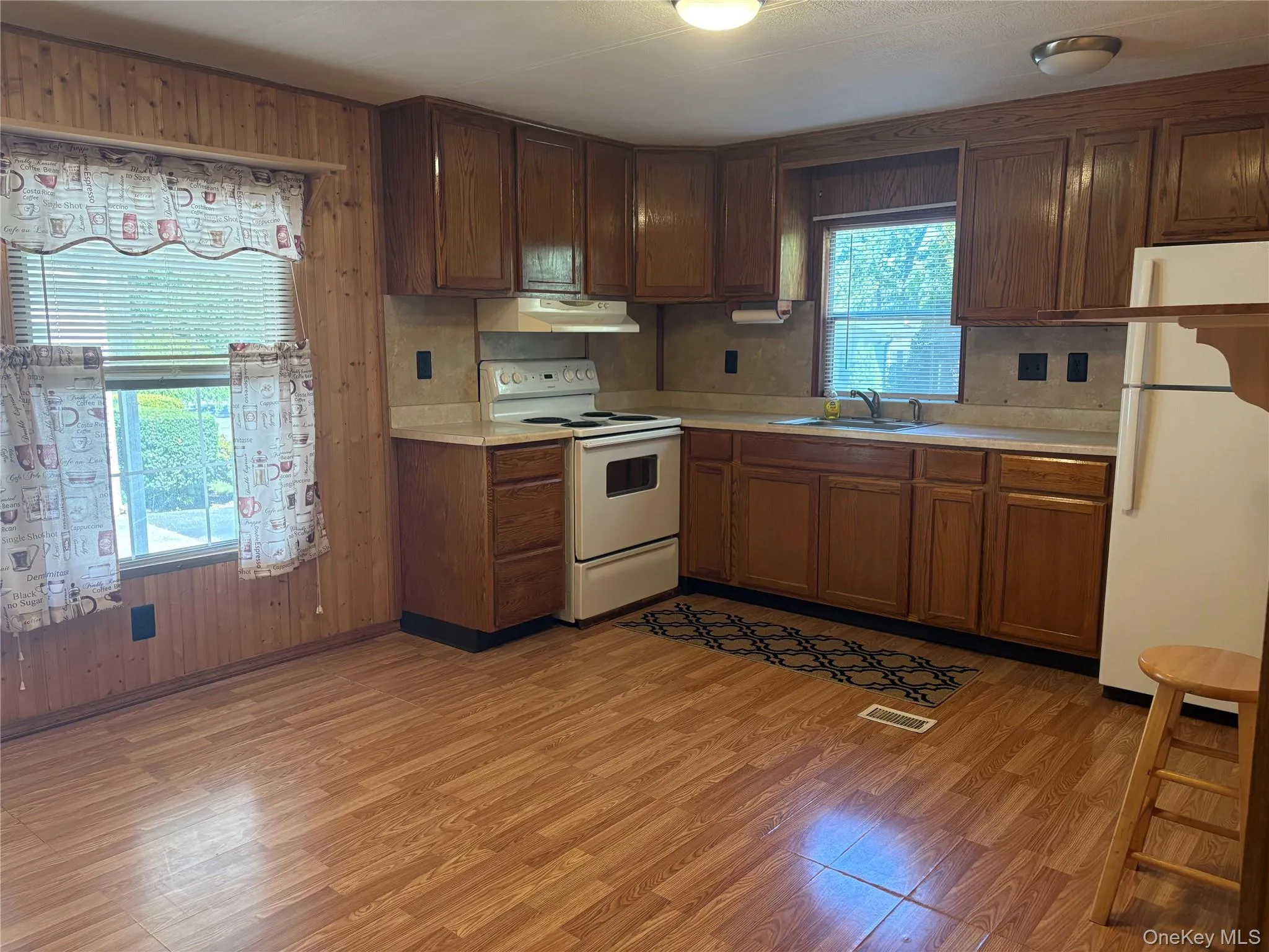 525/83 Riverleigh Avenue, Riverhead, NY, 2 Bedrooms Bedrooms, 7 Rooms Rooms,2 BathroomsBathrooms,Residential,For Rent,Riverleigh,0,1013718 525/83 Riverleigh Avenue, Riverhead, NY, 2 Bedrooms Bedrooms, 7 Rooms Rooms,2 BathroomsBathrooms,Residential,For Rent,Riverleigh,0,1013718