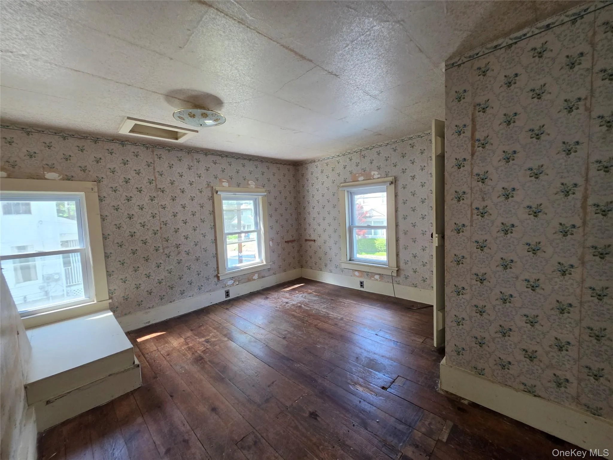 229 Bridge Street, Tusten, NY, 3 Bedrooms Bedrooms, 5 Rooms Rooms,1 BathroomBathrooms,Residential,For Rent,Bridge,0,1013720 229 Bridge Street, Tusten, NY, 3 Bedrooms Bedrooms, 5 Rooms Rooms,1 BathroomBathrooms,Residential,For Rent,Bridge,0,1013720